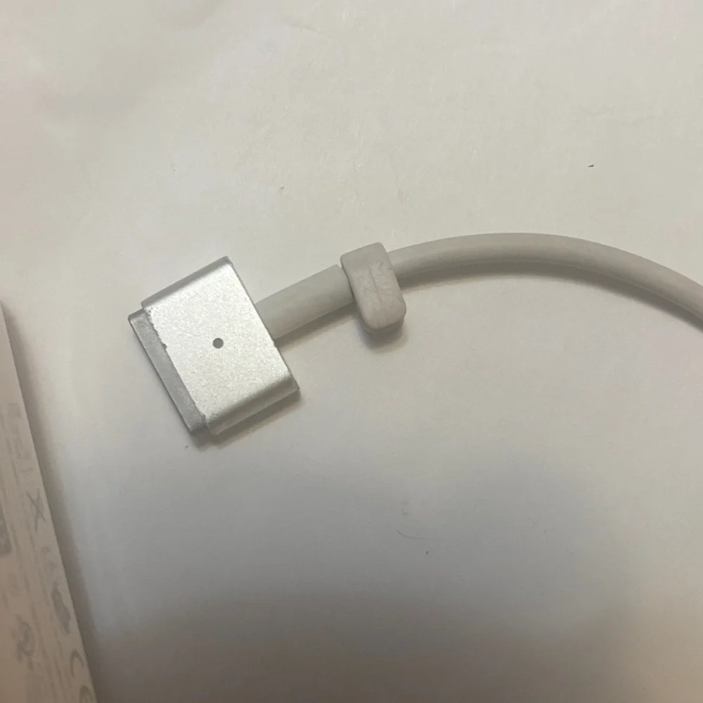 Apple White Power Adapter with Apple Logo 2014 A 1435 White Untested Electronic